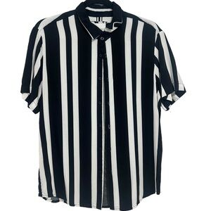 Men Vertical Striped Button Up Shirt
